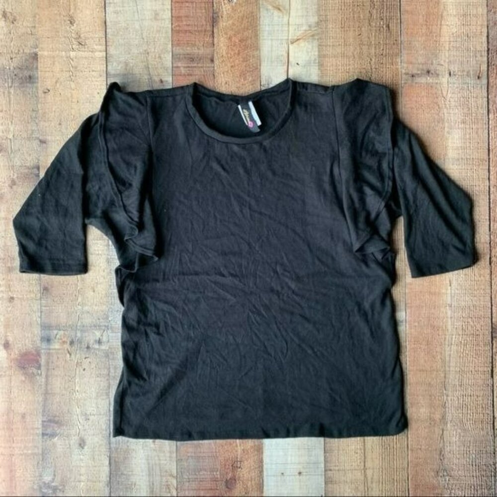 Libian women’s black 3/4 sleeve dolman top with ruffle shoulders - XL